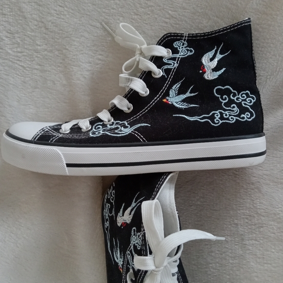 Embroidered Sneaker - Picture 2 of 6